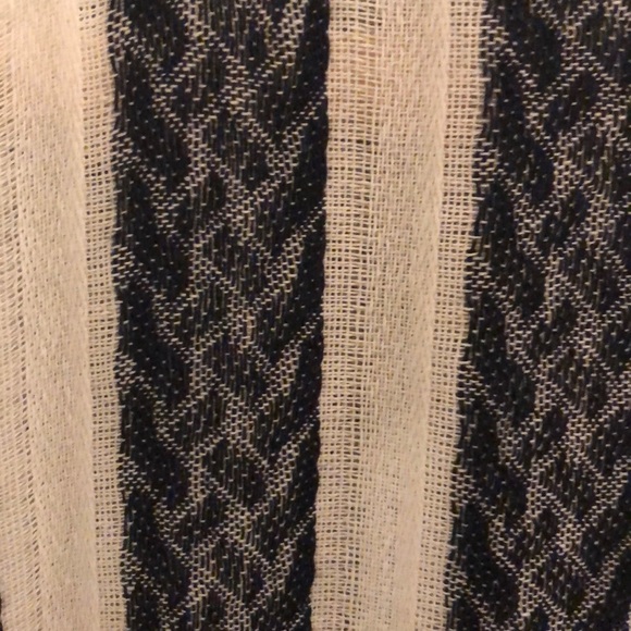 Universal Threads Romper - Picture 5 of 5